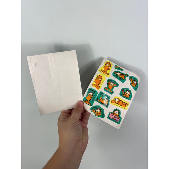 Set of two vintage 1996 marvel comics stickers  - Picture 4 of 5